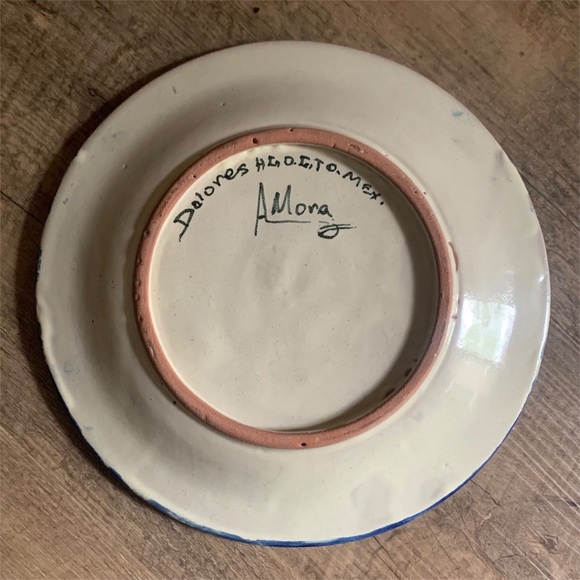 Dalores Hidalgo Folk Art Mexican Pottery Plate 8" Amora Fish Signed - Picture 3 of 8